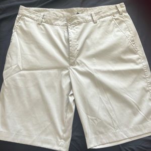 Men’s Niki golf shorts new
